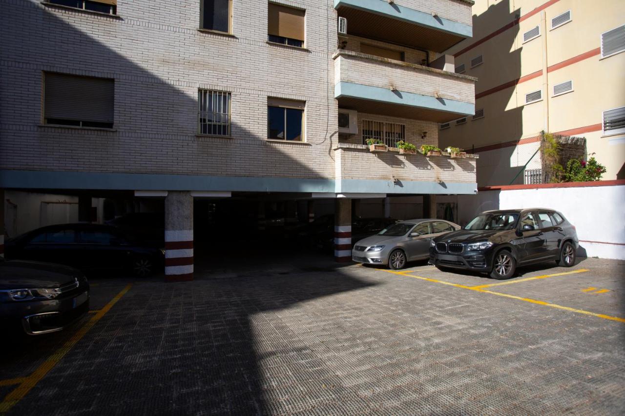 Borbolla Sevilla Urban - Parking 외부 사진